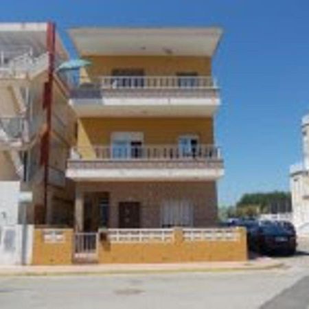 Piles - Apartment - Sleeps 7 - Parking - Seafront Esterno foto