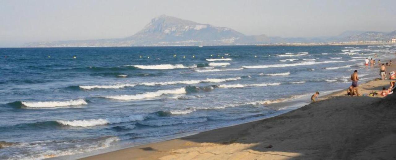 Piles - Apartment - Sleeps 7 - Parking - Seafront Esterno foto