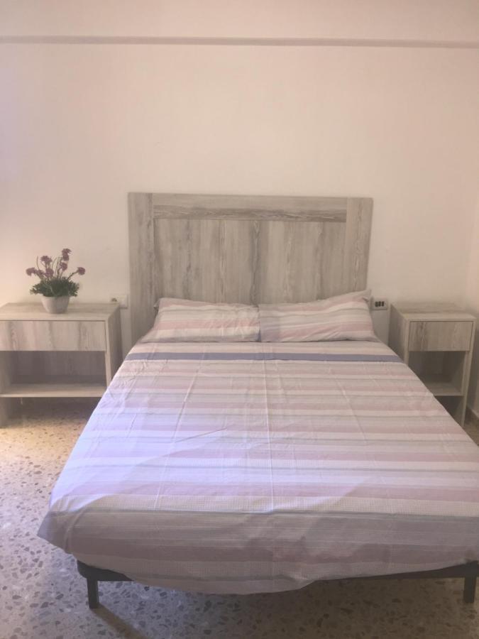 Piles - Apartment - Sleeps 7 - Parking - Seafront Esterno foto