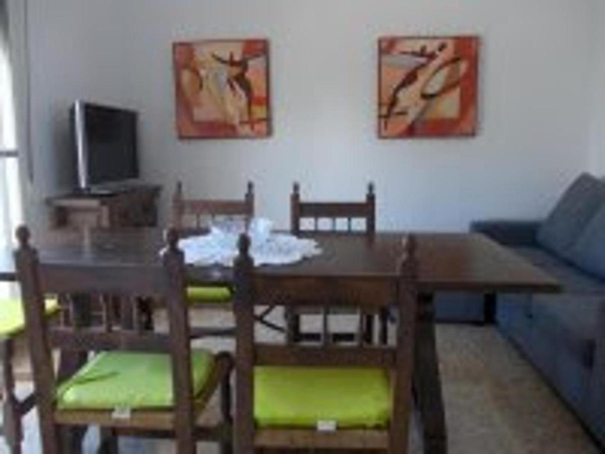 Piles - Apartment - Sleeps 7 - Parking - Seafront Esterno foto