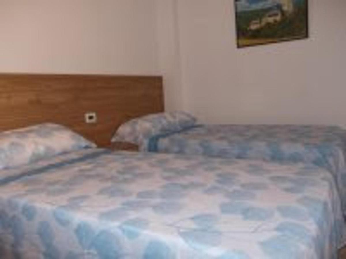 Piles - Apartment - Sleeps 7 - Parking - Seafront Esterno foto