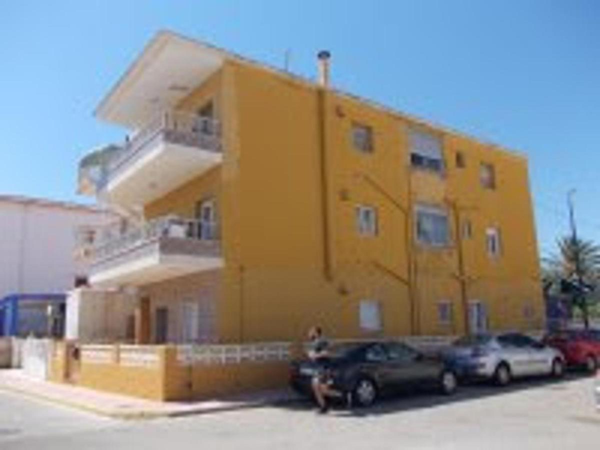 Piles - Apartment - Sleeps 7 - Parking - Seafront Esterno foto