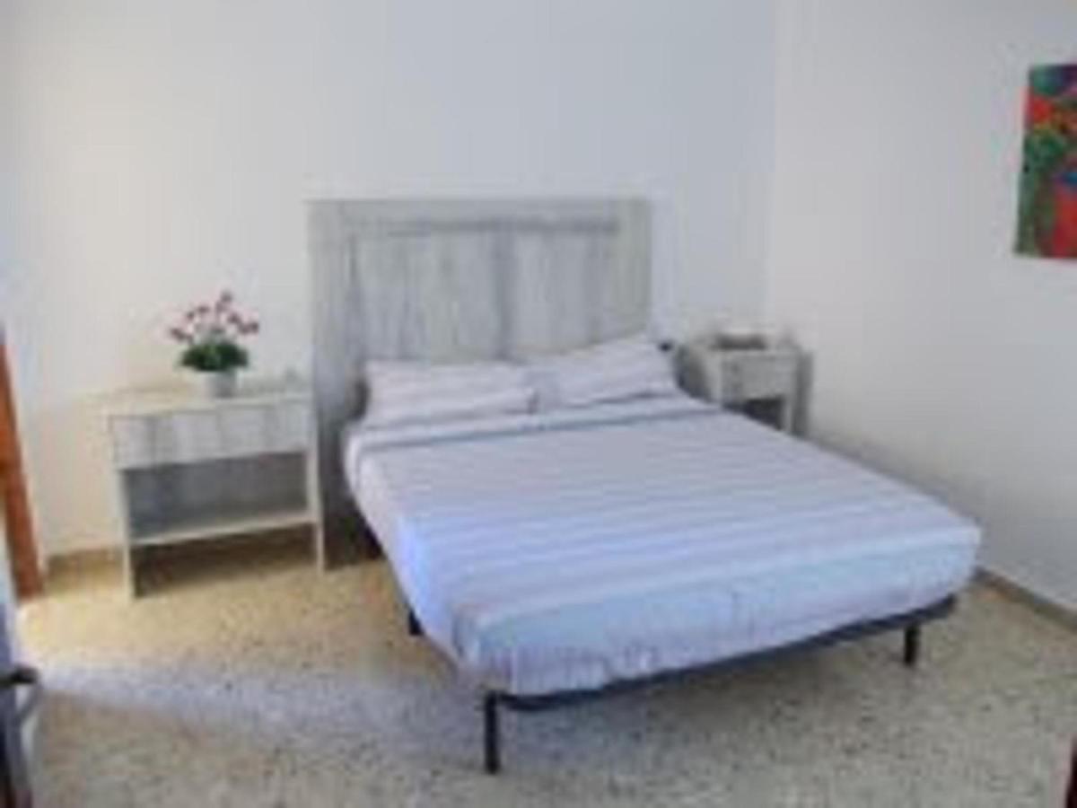 Piles - Apartment - Sleeps 7 - Parking - Seafront Esterno foto